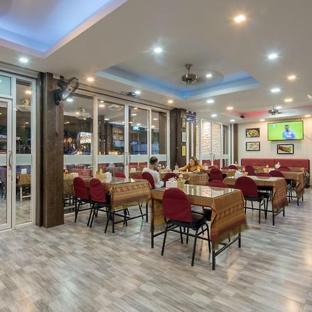 Baan Thai Beach Side Residence Patong Bagian luar foto